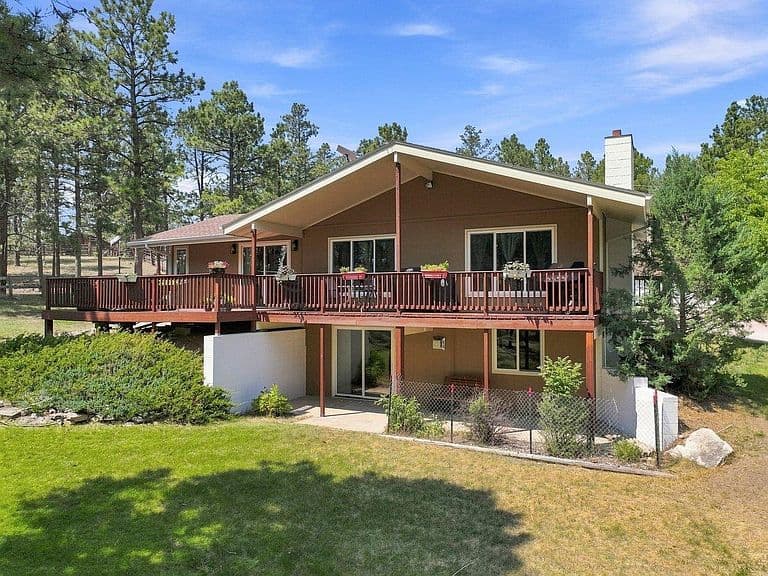 1055 Ridgeland Loop photo 2