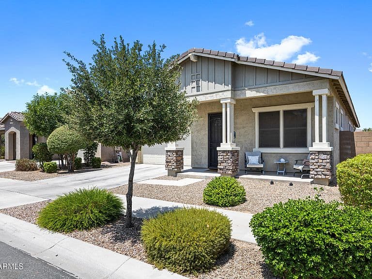 23050 E QUINTERO Road photo 3