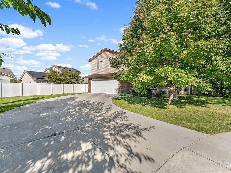 10536 Gossamer Ct photo 2