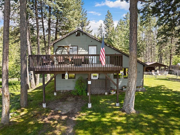 159 Sylvan Dr photo 2