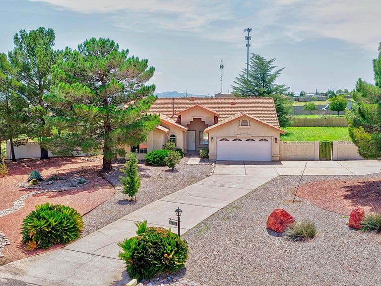 7137 S Pinon Drive photo 2