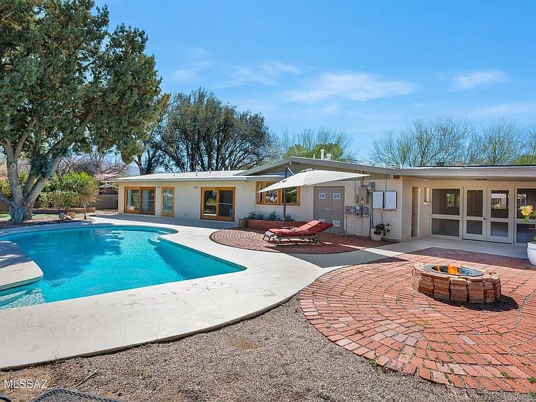 11915 E Barbary Coast Rd photo 2