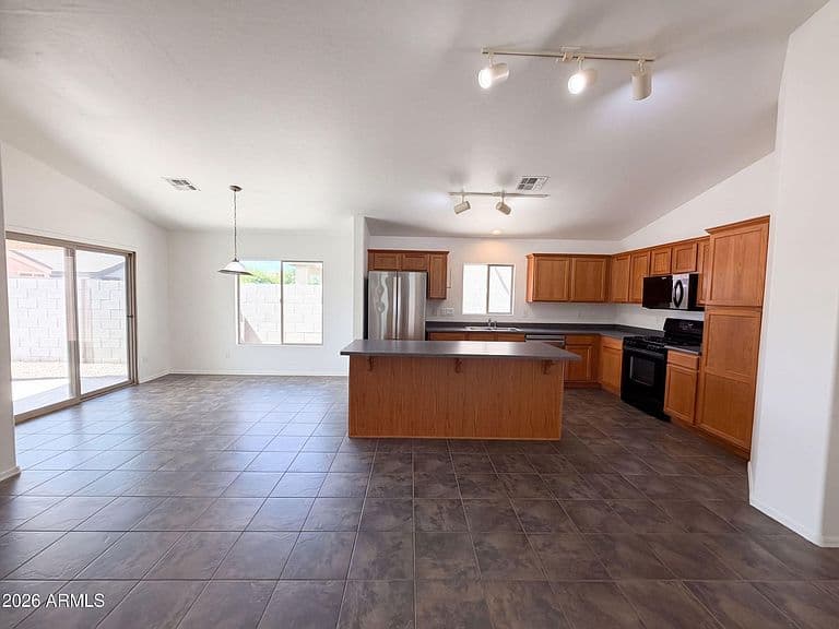 1287 E ANASTASIA Street photo 2
