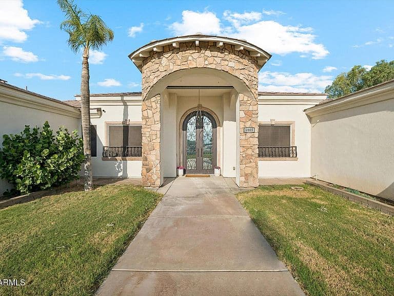 6905 S 219TH Drive photo 5