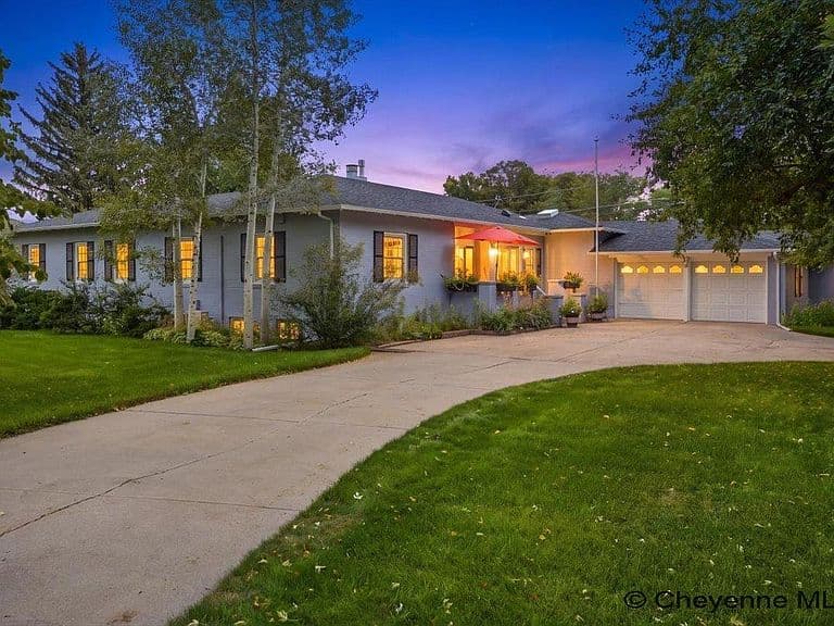 3719 Moore Ave photo 1