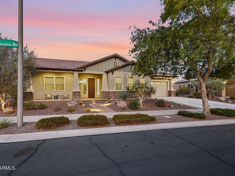 20725 W PASADENA Avenue photo 3