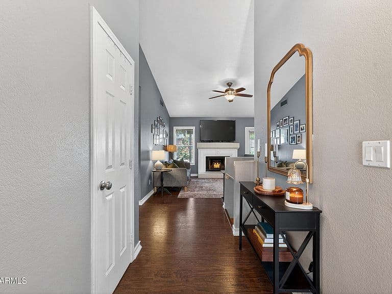 7862 W CHERYL Drive photo 5