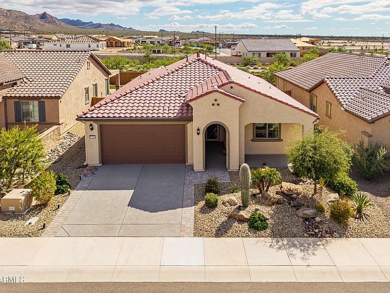 27391 W WAHALLA Lane photo 3