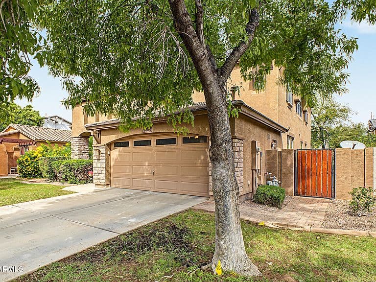 4284 E CULLUMBER Court photo 4