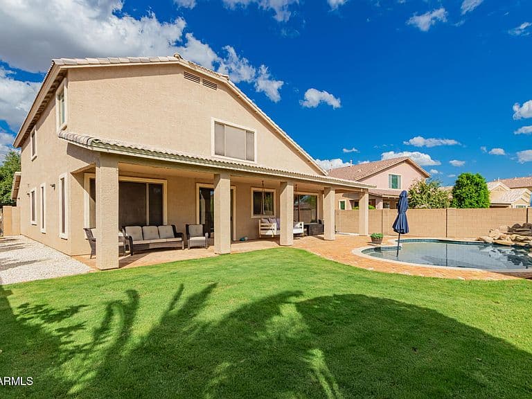 14157 W Desert Hills Dr photo 1