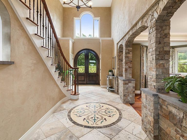 447 Highlands Drive photo 5
