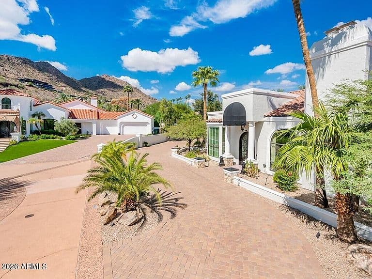 6332 E VISTA Drive photo 3
