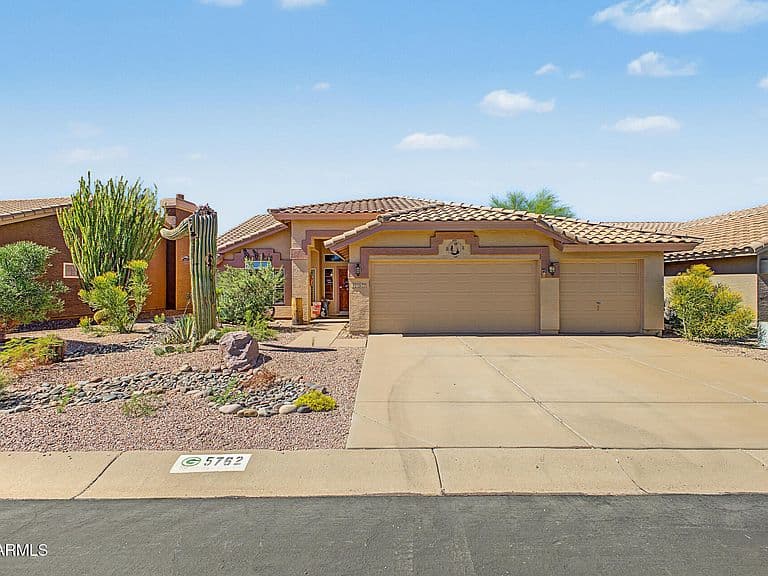 5762 S FEATHER BUSH Drive photo 2
