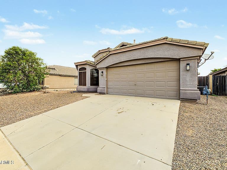 43878 W WADE Drive photo 3