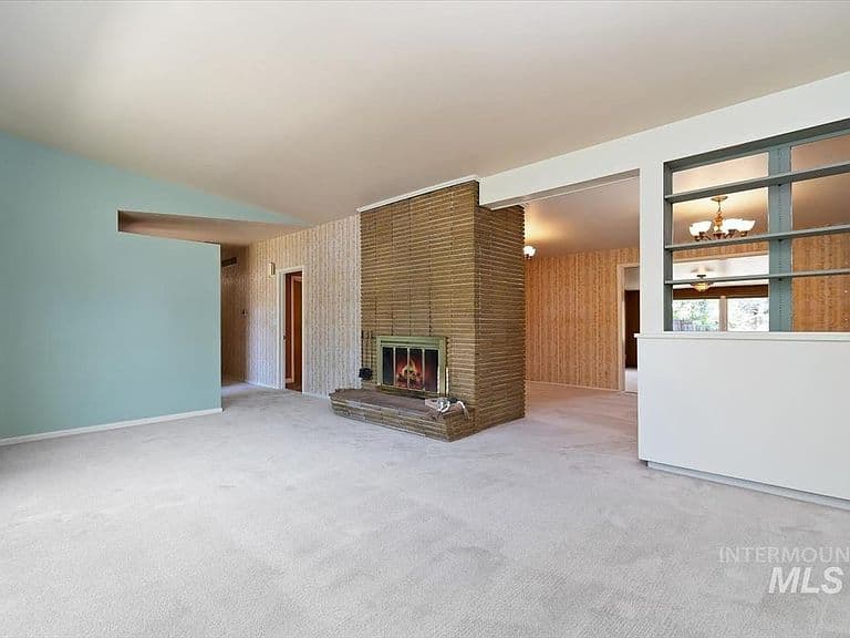 7634 W Cambridge Dr photo 5
