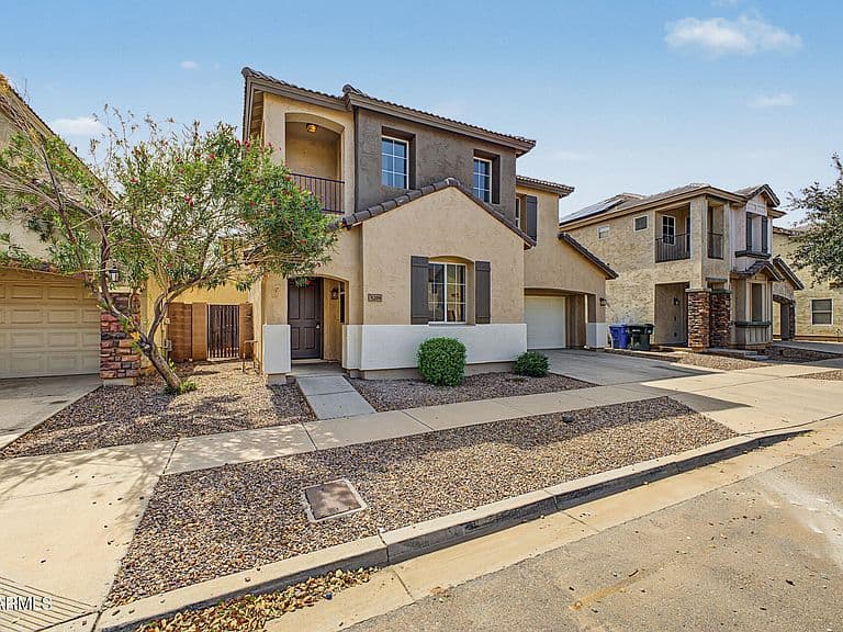 5209 W FULTON Street photo 3