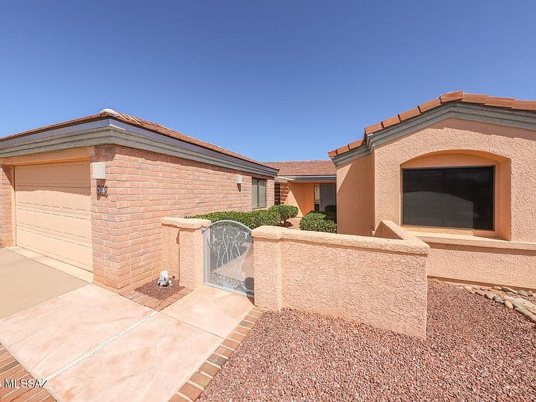 830 W Welcome Way photo 4