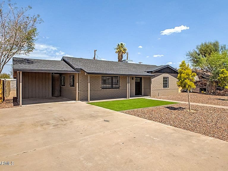 122 W ROESER Road photo 1