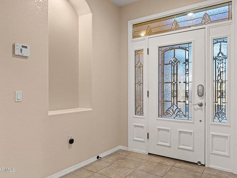 2632 MEADOWBROOK Circle photo 5