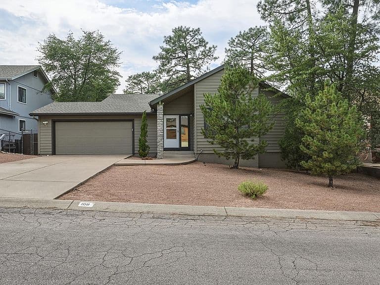 108 S Forest Park Dr photo 2