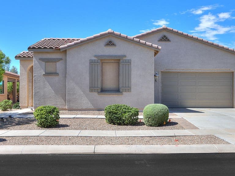 305 N RAINBOW Way photo 2