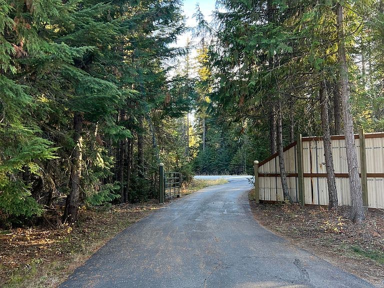 13861 Highway 57 photo 4