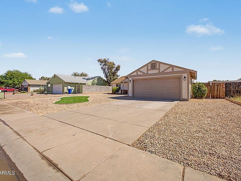 4713 W ORCHID Lane photo 3