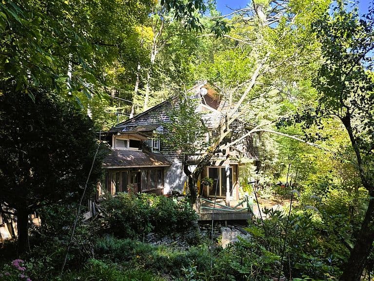 1107 Broad Brook Road photo 1