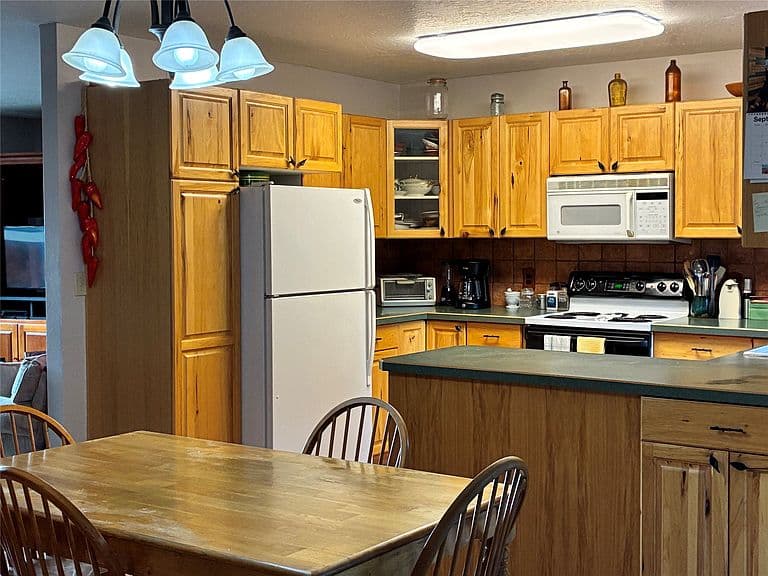 104 Cotter Ct photo 3