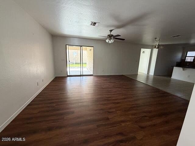 959 W DESERT HILLS Drive photo 4