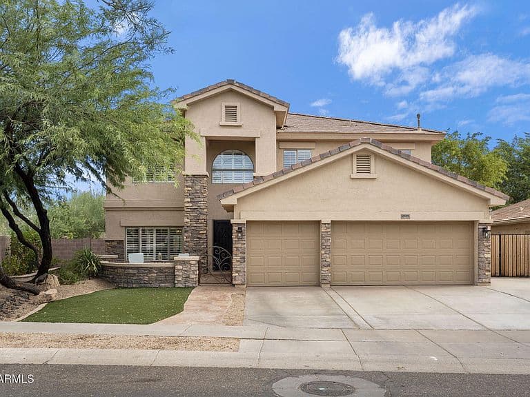 2405 W BARBIE Lane photo 5