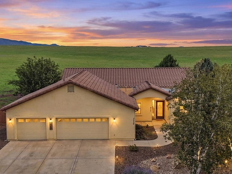7236 N PINNACLE PASS Drive photo 1