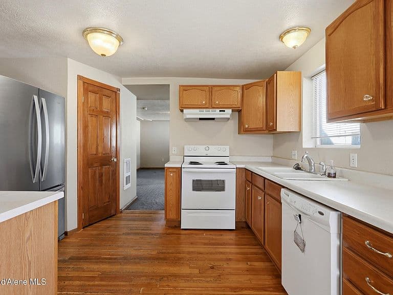 7666 W Lewis St photo 3