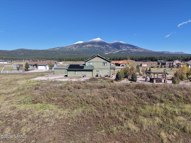 6990 Blue Mountain Trl photo 3