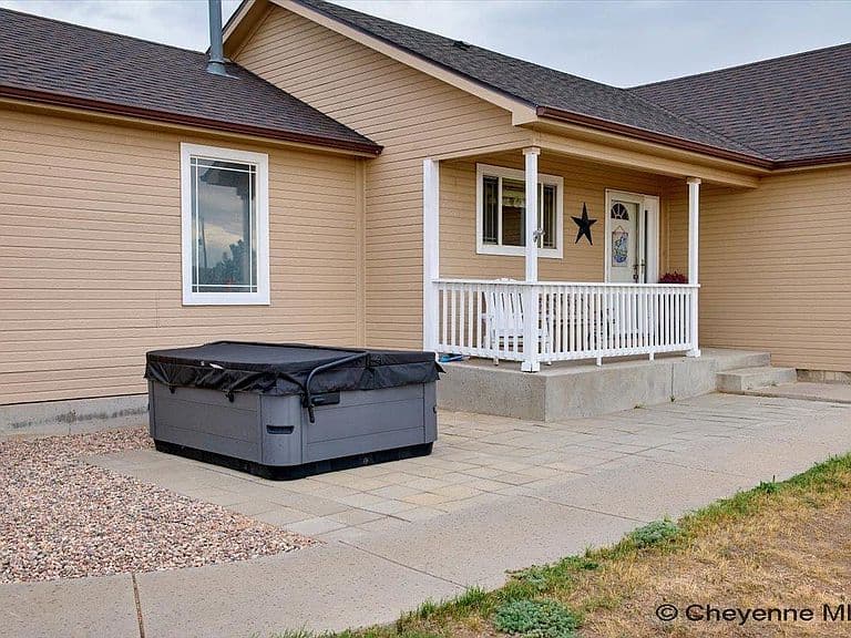 2751 Cattle Dr photo 2