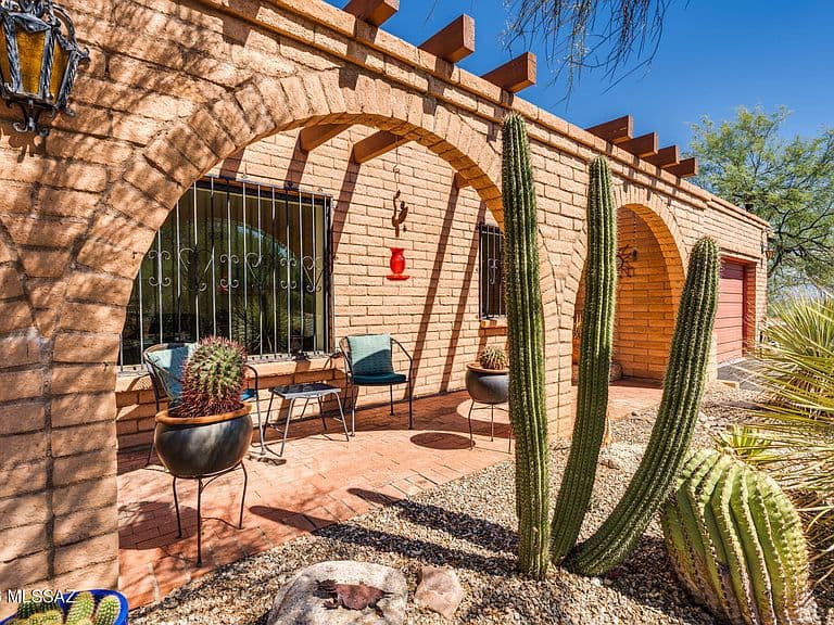 8451 E Tourmaline Dr photo 4