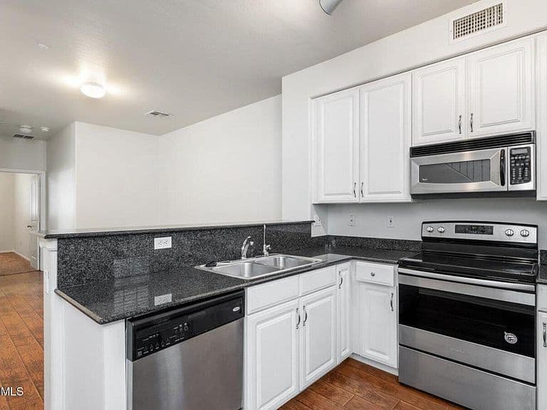 4212 E JASPER Drive photo 4