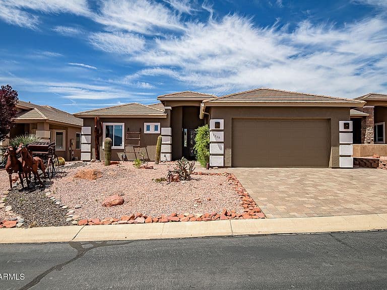 4820 E SONOMA Court photo 2
