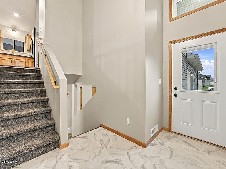6762 Joseph St photo 4