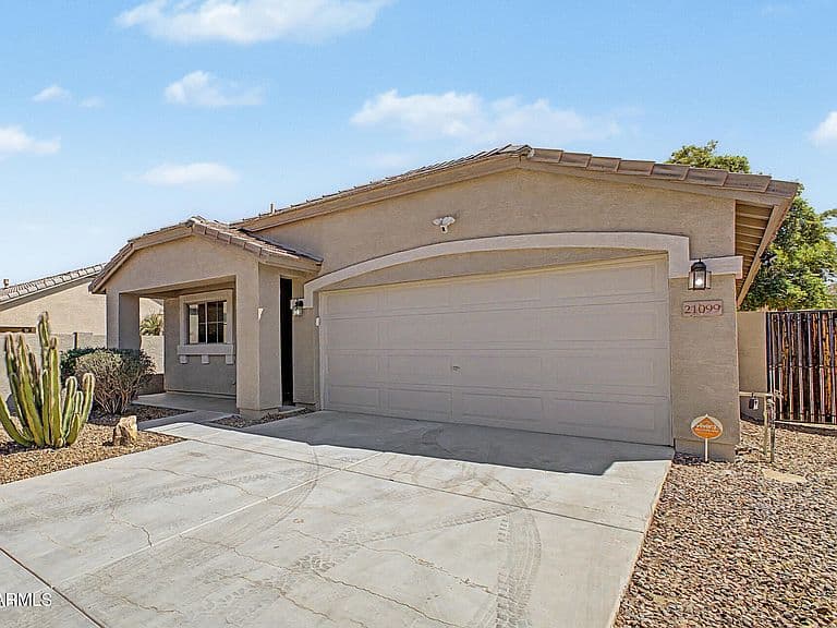 21099 N ALMA Drive photo 3