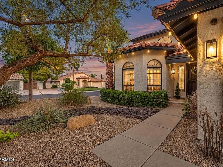 4509 E JANICE Way photo 5