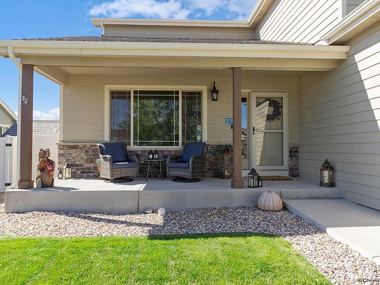 3607 Thomas Rd photo 4