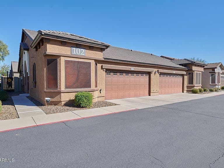 2725 E MINE CREEK Road #1203 photo 2