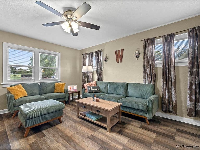 2202 Morrie Ave photo 3