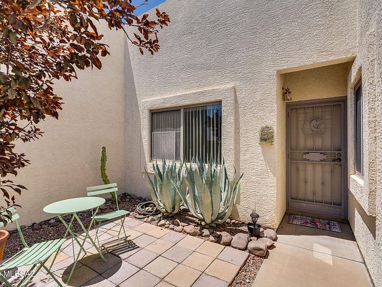2832 S Full Moon Dr photo 3