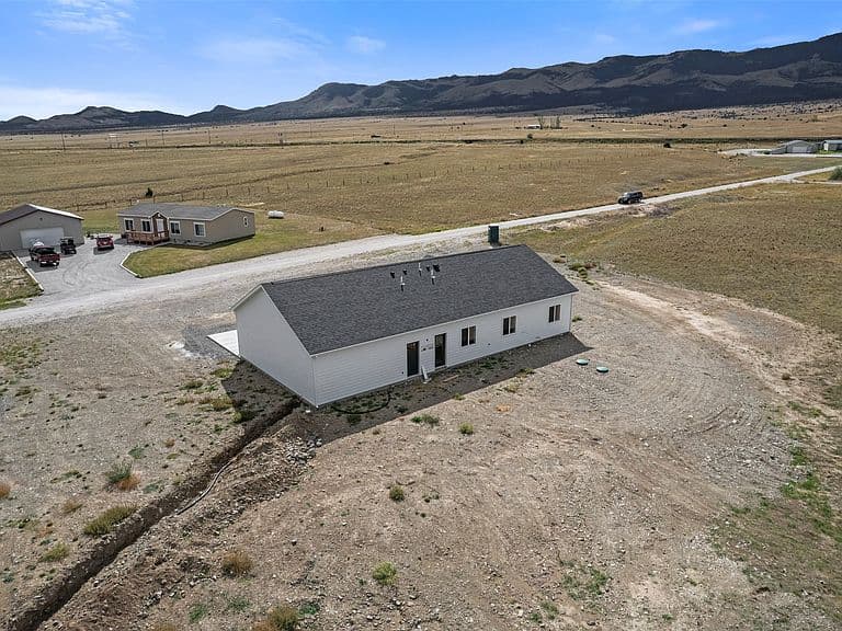 8 Prickley Pear Dr photo 4