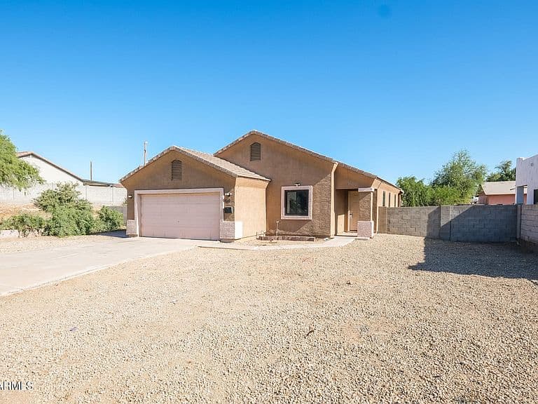 610 E DEE Street photo 2