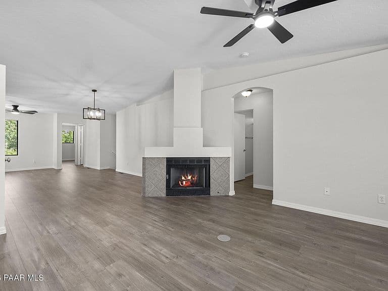 1542 Mediterranean Ct photo 5