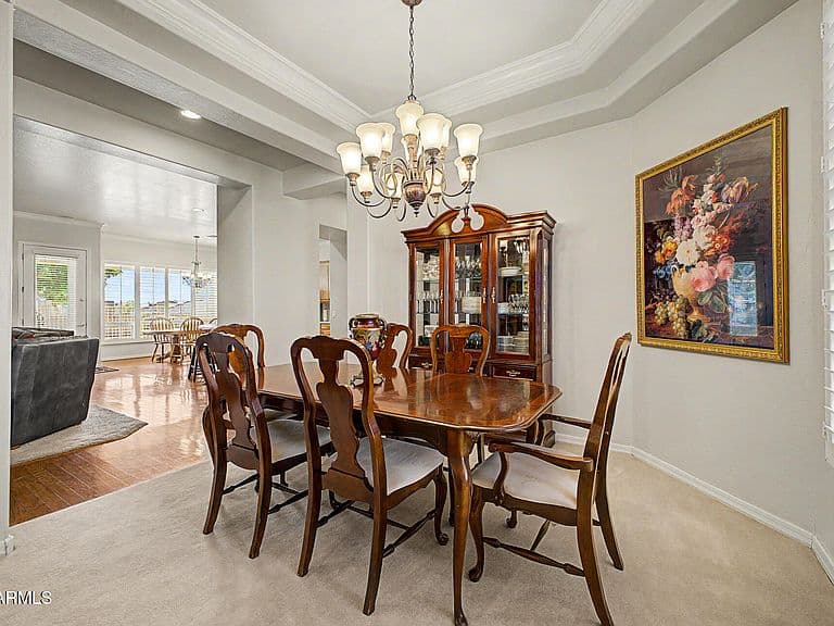 1512 N ROBIN Lane photo 5