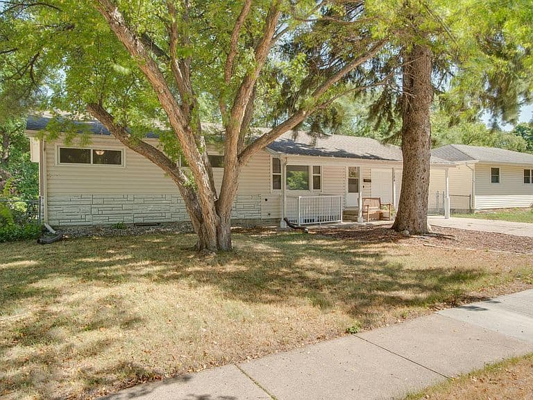 1842 15th St S photo 3
